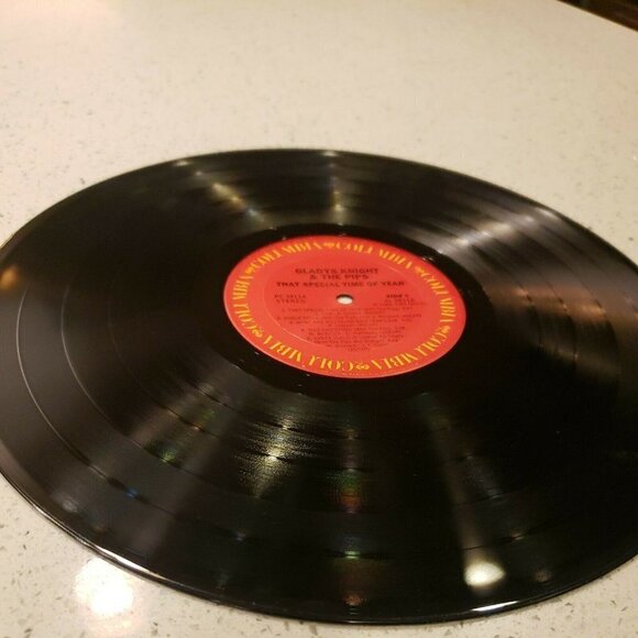 GLADYS KNIGHT & THE PIPS THAT SPECIAL TIME OF YEAR (VG+) PC-38114 VINYL RECORD - Picture 4 of 4